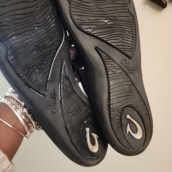 Olukai Sandals - Picture 7 of 9